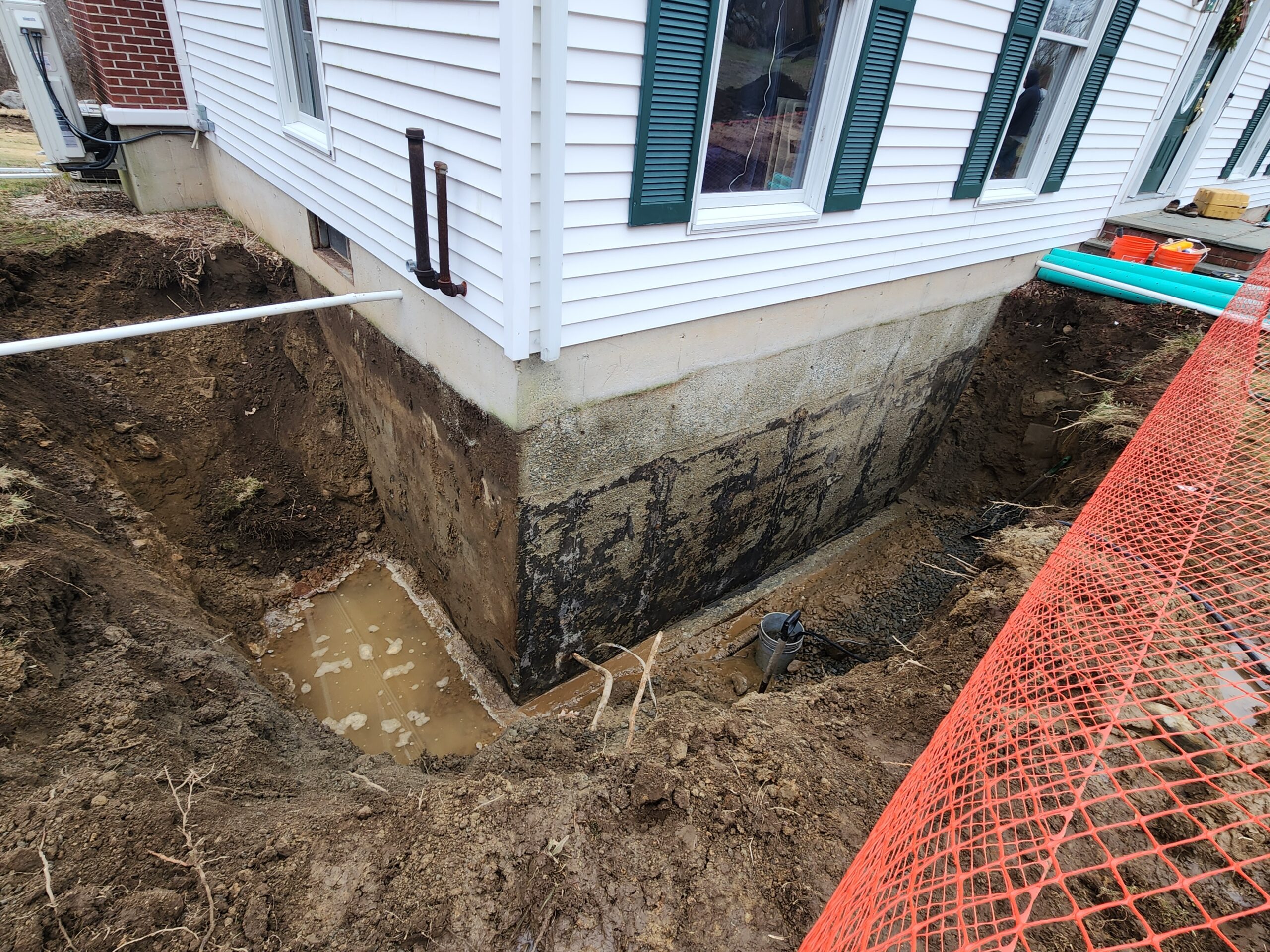 Sparkle Lake basement waterproofing job in New London County, photo 5