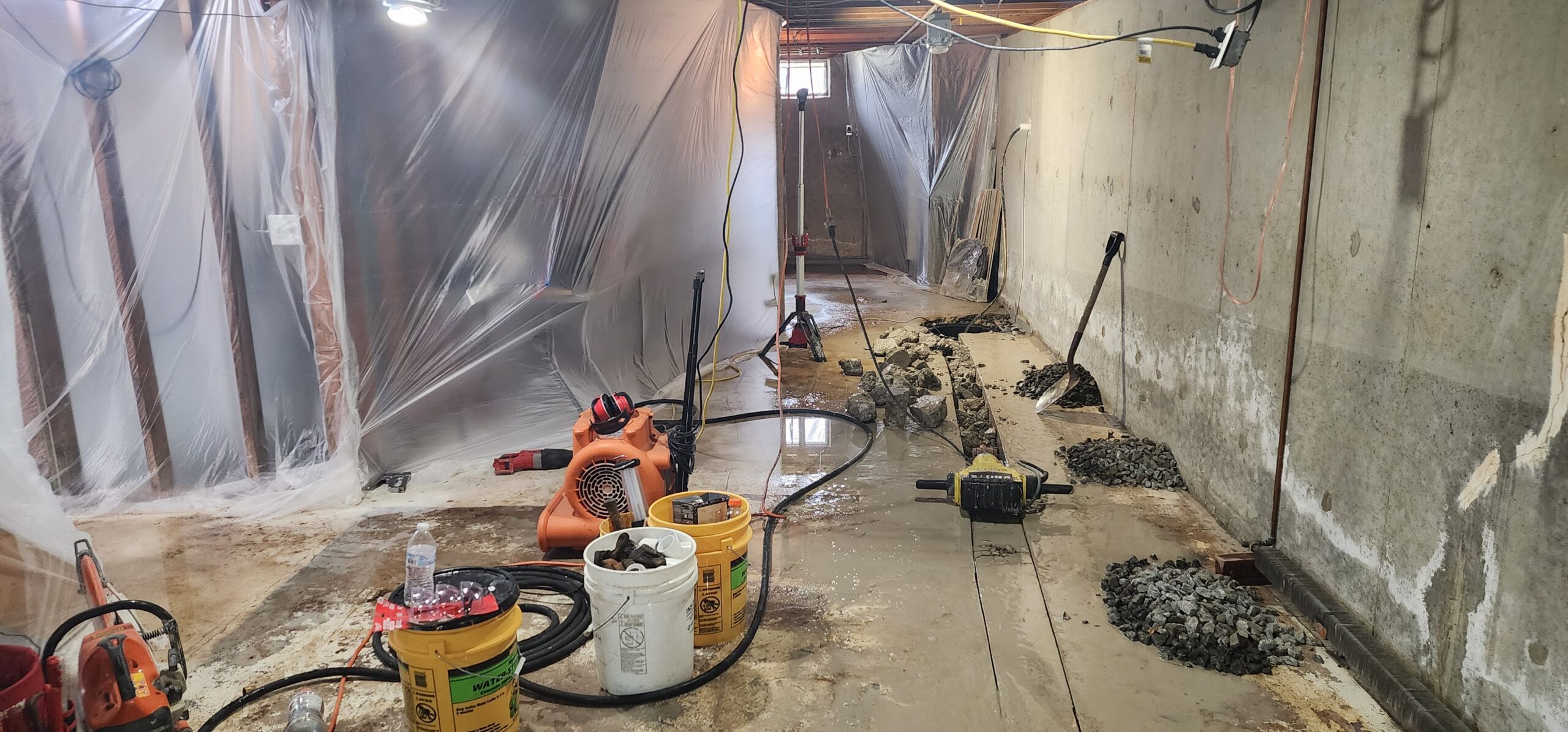 Sparkle Lake basement waterproofing job in New London County, photo 11