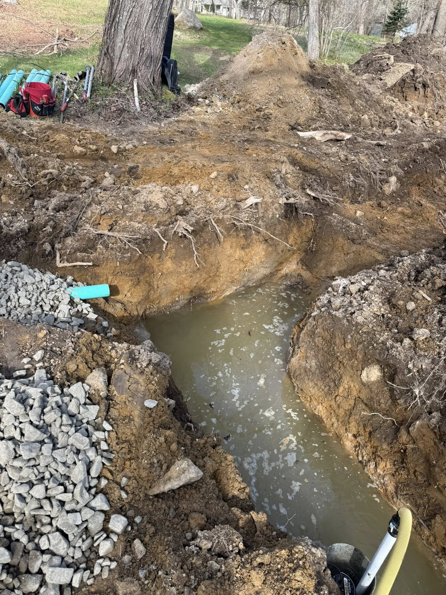 Sparkle Lake crew on a drainage job site in New London County